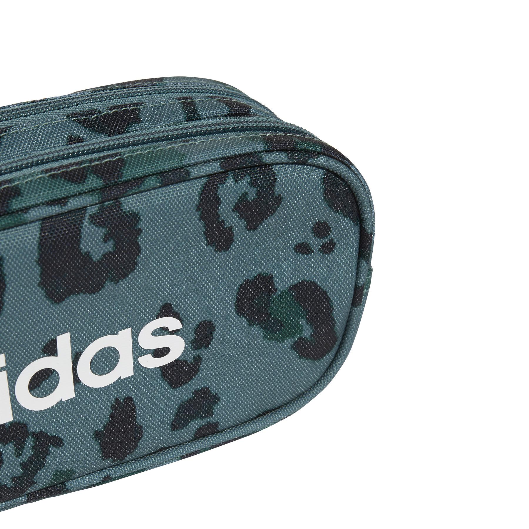 product/a/d/adidas_jx1268_5_hardware_photography_detail_view_2_white.jpg